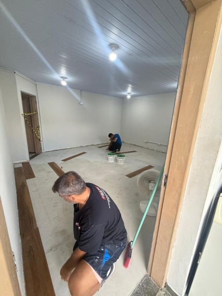 PISOS - PINTURAS EPOXI - REVESTIMENTOS - IMPERMEABILIZAÇÃO - RODAPÉ