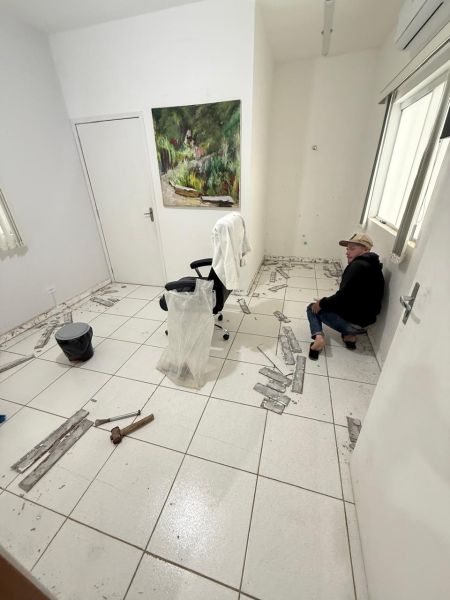 PISOS - PINTURAS EPOXI - REVESTIMENTOS - IMPERMEABILIZAÇÃO - RODAPÉ